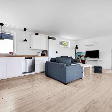 Amazing With View At The Water