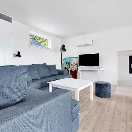 Amazing With View At The Water בית נופש Vig